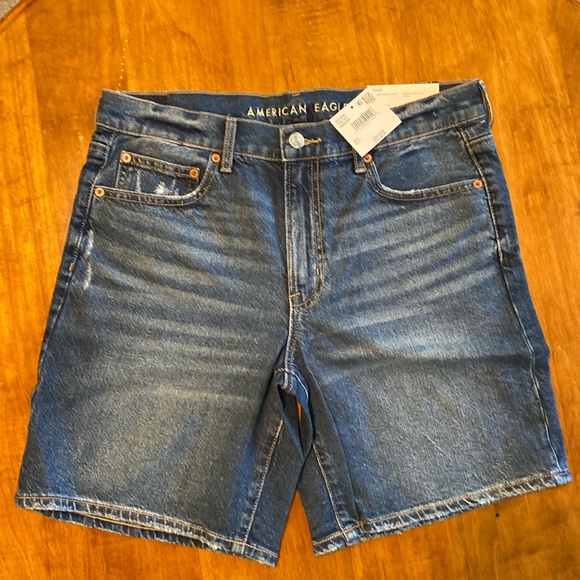 American Eagle Outfitters Pants - NWT American Eagle 8” Perfect Bermuda Shorts Denim Ladlies size 6 Strigid